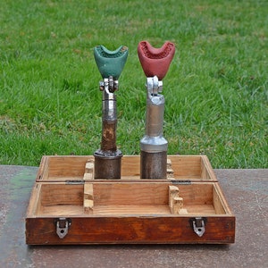 Antiker Zirkus Balance Ständer mit Mund – Vintage Acrobat Prop aus den 1960er Jahren, Balkan