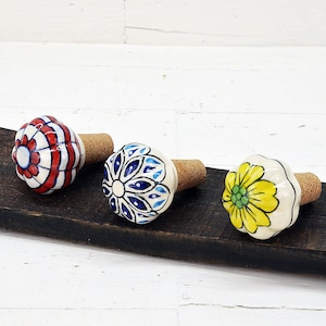 Ceramic Hand Painted Assorted Wine Bottle Stopper, Bottle Stopper, Bottle Tops, New Unused