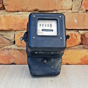 Elektrometr - Elektrometr jednofazowy - Zabytkowy - Licznik energii elektrycznej 220V - Fabryka &quot;Kl.Woroszyłow&quot; - Sofia 1958