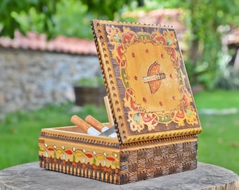 Vintage Wooden cigarette box,  Wood cigarette case, Cigarette holder, Gift idea, Smoker accessory, Handmade cigarette storage