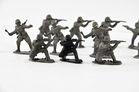 Vintage Plastic Toy Soldiers: 1980s Bulgarian Army Men, Set of 17