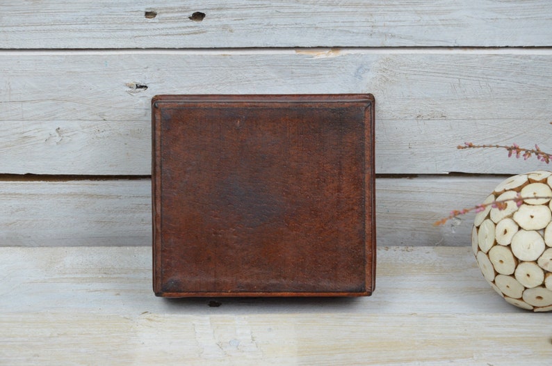 Leather Box Round Leather Box large leather Box Leather Trinket Box UNIQUE Vintage Brown Genuine Leather Box Leather Jewelry Box