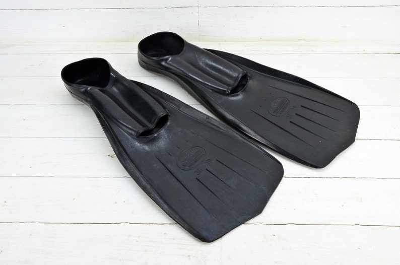 Vintage Sirena Flippers Black Rubber Swimming Fins Size 36 38 Etsy vintage-sirena-flippers-black-rubber-swimming-fins-size-36-38-etsy