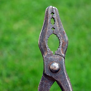 PINCE COUPE TUYAU En Plomb / Outils Ancien EUR 40,00 - FR