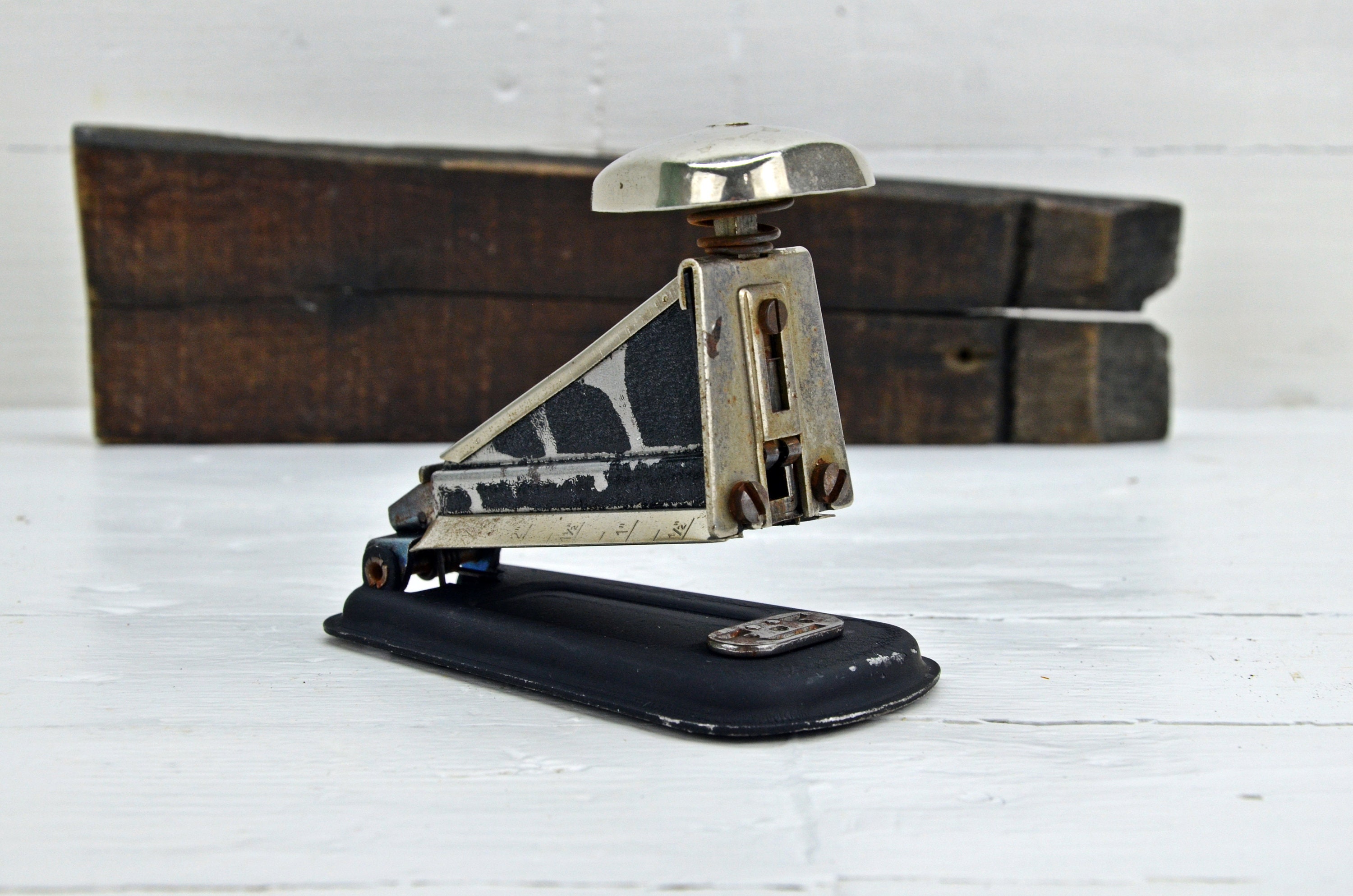 Cool Vintage Heavy Duty Metal Retro Desk Stapler 