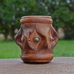 Wood and genuine leather pen cup Vintage pencil holder cup Wood leather pencil cup holder Desktop organizer Leather desk decoration