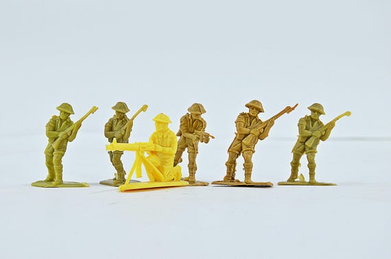 Vintage Plastic Toy Soldiers: 1980s Bulgarian Army Figures - Etsy