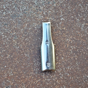 Vintage Metal Bottle Opener – Retro Barware Tool for Collectors & Home Decor