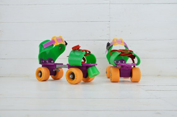 Original plastic roller-skates, Plastic roller sk… - image 3