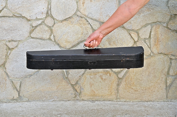 ヴィンテージ木製バイオリンケース - 手作りの素朴な楽器収納ボックス