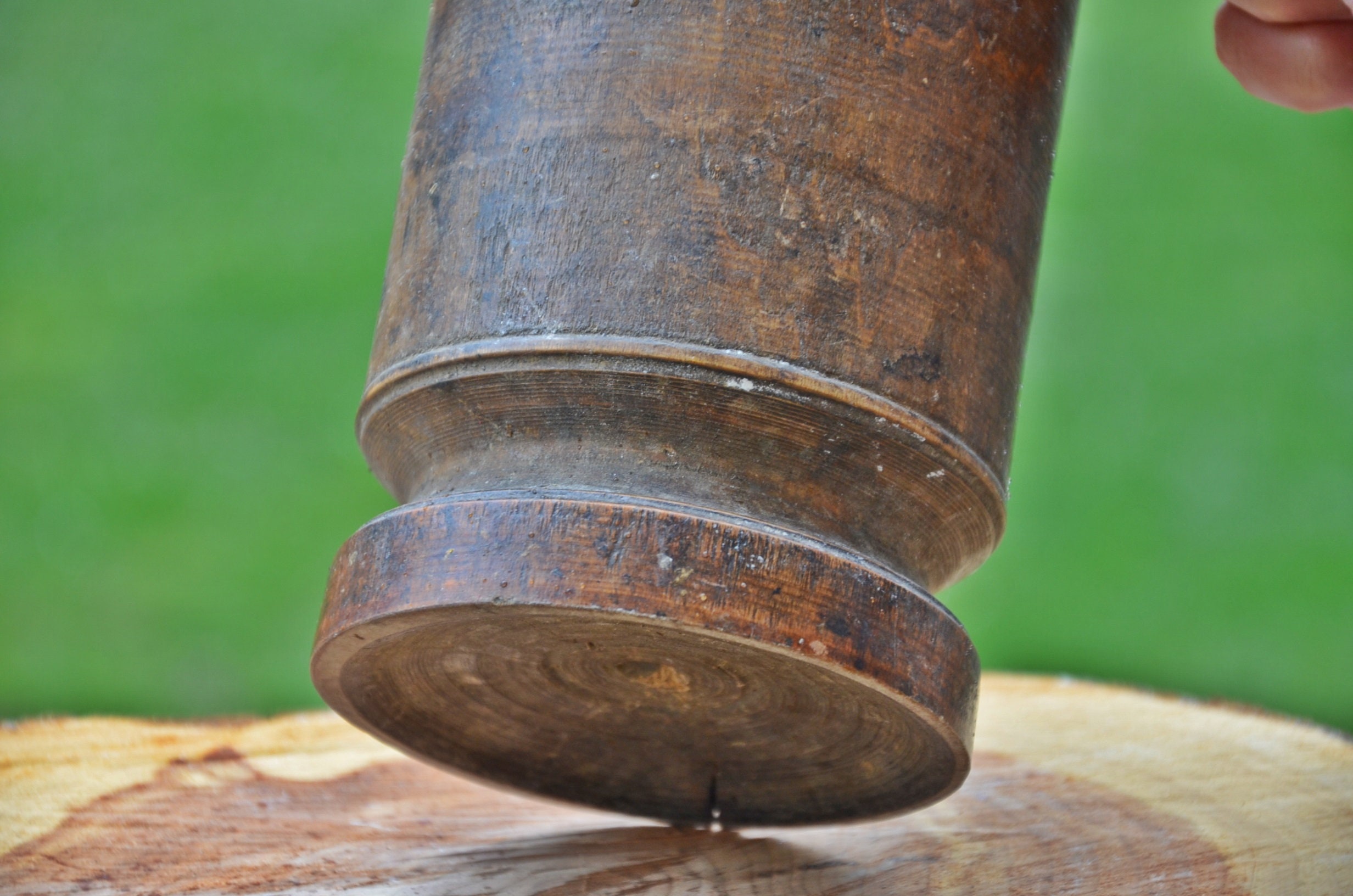 アンティーク木製水差し：素朴な農家風花瓶、ガーデンデコレーション