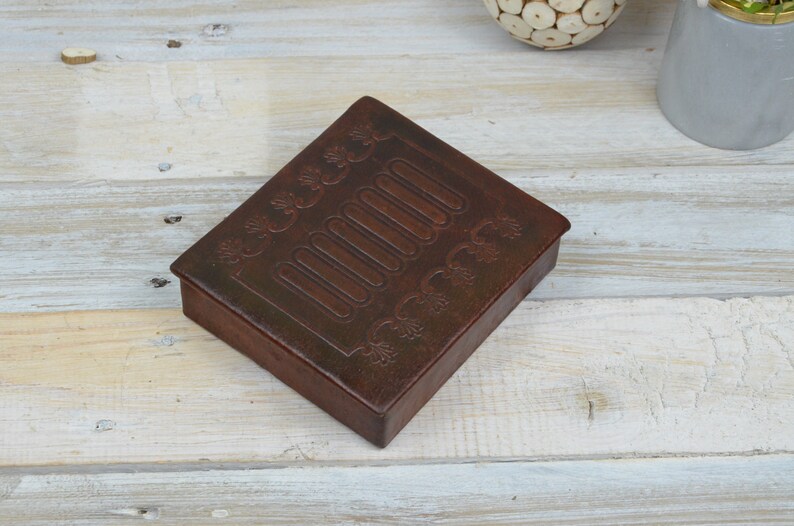 Leather Box Round Leather Box large leather Box Leather Trinket Box UNIQUE Vintage Brown Genuine Leather Box Leather Jewelry Box
