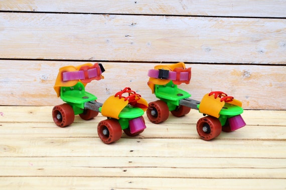 Original plastic roller-skates, Plastic roller ska