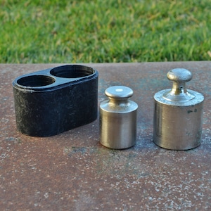 Antique Feed Scale Weights, Set of 2, Vintage Metal Weights Scales Balance 1000 and 500 Grams
