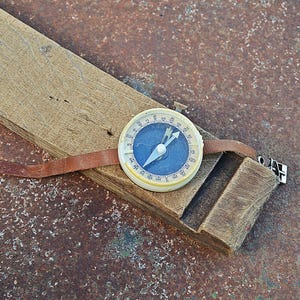 Vintage Soviet Wrist Compass ShR-20K Military Style Navigation Compass