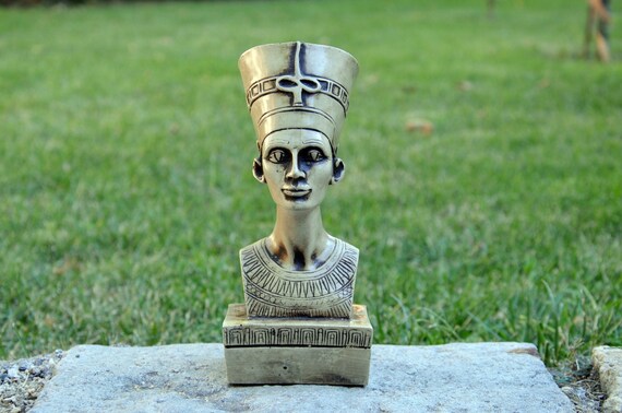 Illustration des dieux et des symboles de l'Égypte ancienne isolée sur