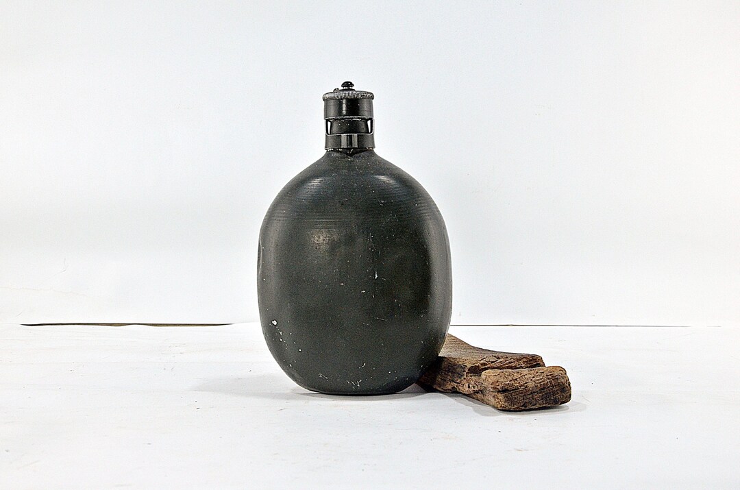 ヴィンテージ ブルガリア軍アルミ水筒、1960年代の軍用余剰水筒 - Etsy