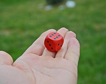 Old Red Wood Die 25mm Vintage Game Dice Retro Toy Collectible