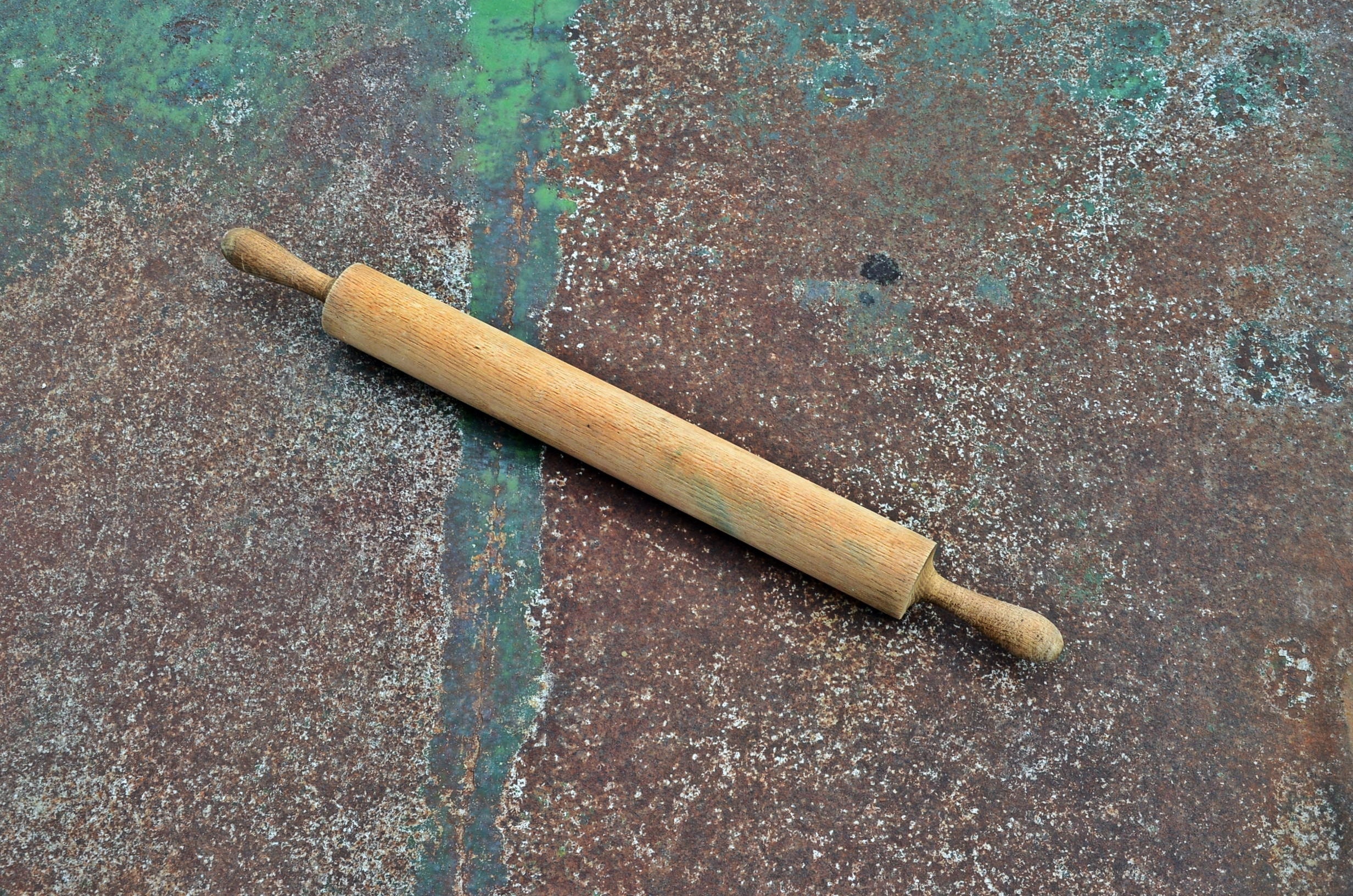 ヴィンテージ木製麺棒：業務用グレードの生地用具（22.84インチ