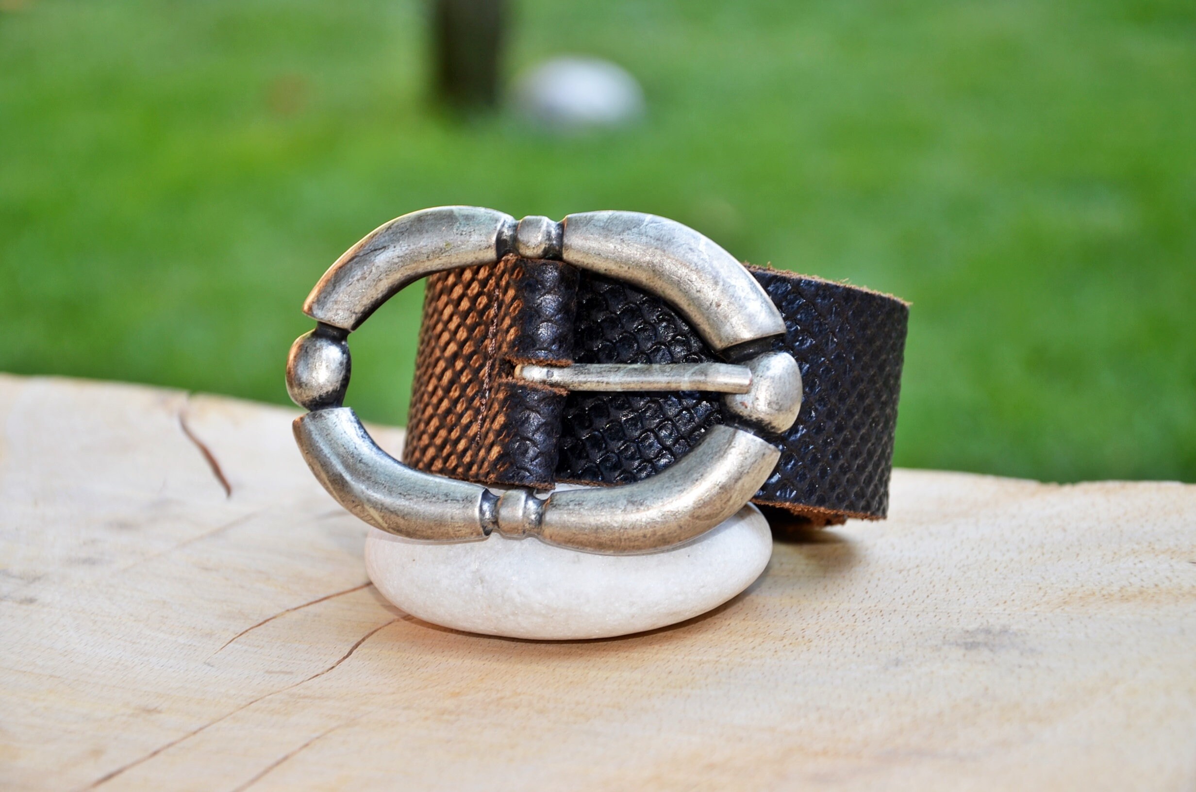 Vintage Braided Leather Belt: Italian Retro Accessory, 85cm 