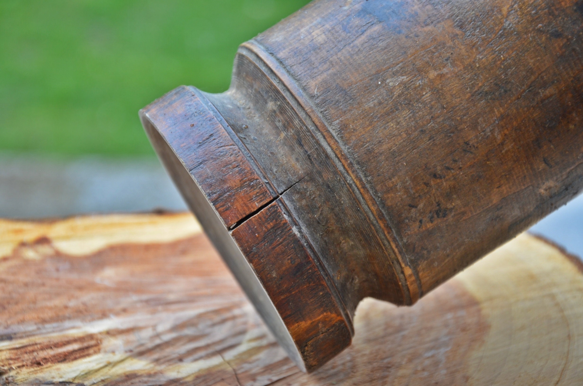 アンティーク木製水差し：素朴な農家風花瓶、ガーデンデコレーション