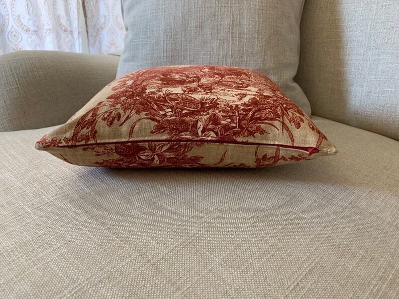 Tan Ruby Cream Fabric Cottage French Country D\u00e9cor Farmhouse Waverly Designer Fabric Toile Linen Rooster /& Floral Pillow Cover Rustic
