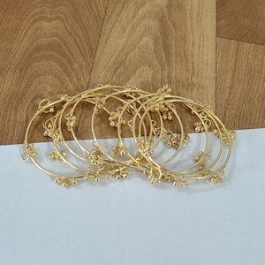 Vergulde armbanden: Indiase bruiloft traditionele Ghungroo-sieraden, Kasjmier-armbanden voor bruidsmeisjes