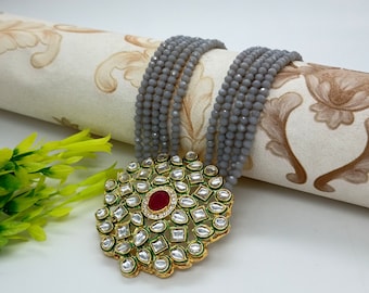 Lange Polki-Halskette – pakistanischer Schmuck – Kundan-Halsketten-Set mit Ohrringen – indischer Hochzeits-Brautschmuck – graue Halbedelstein-Perlen-Halskette