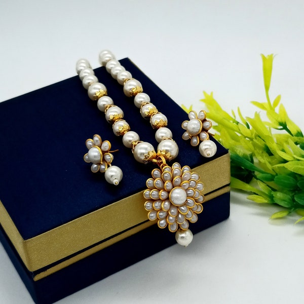 Gold Plated Pearl Necklace Set w/Earrings - Adjustable Pachi Flower Necklace -Rajwada Wedding Jewelry -Gemstone Neck Piece - Bridal Necklace