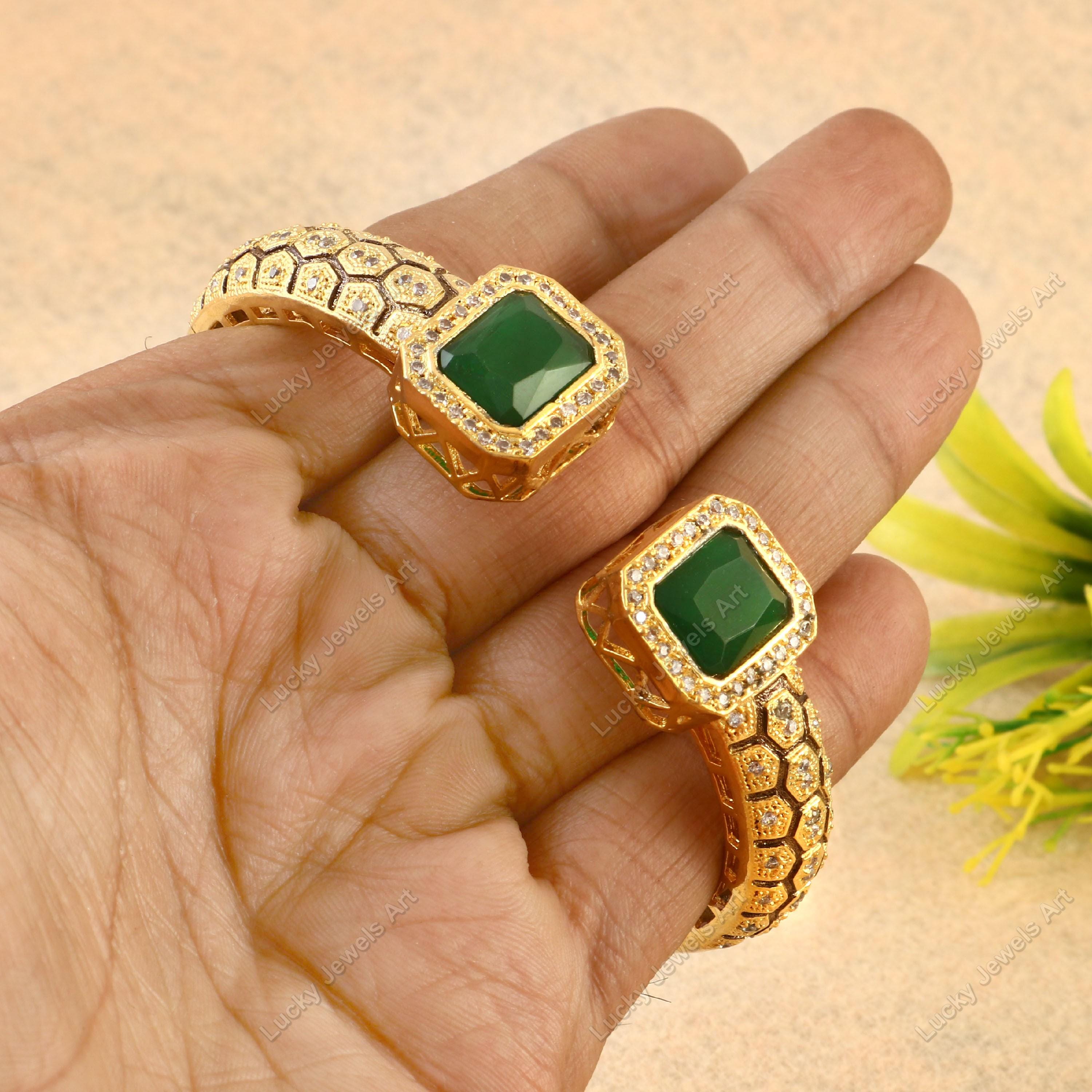 22カラットゴールドメッキグリーンオニキスブレスレット：調節可能な