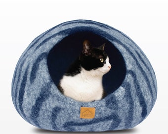 Handmade Gray Tiger Pattern Warm Wool Cat Cave for Indoor, Felt Bed for Cats & Kittens, Natural Merino Wool Cat Cocoon, Modern Pet Furniture