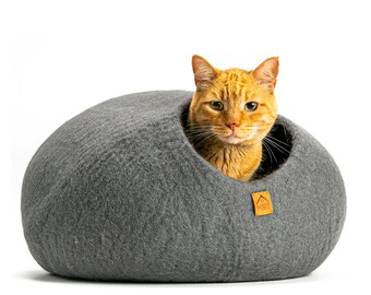 Nap Cocoon Igloo House 100% Handmade from sheep wool Cat Bed Cave 