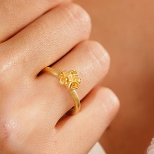 14K Solid Gold Rose Bouquet Ring, June Birth Flower Ring, Abstract Handmade Flower Ring, 18K Gold Plated Artisan Ring, Designer Gift for Mom