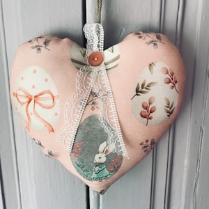 Hanging Easter Heart / Hand Sewn Easter Heart / Handmade Easter Decoration / Easter Decoration Easter Egg