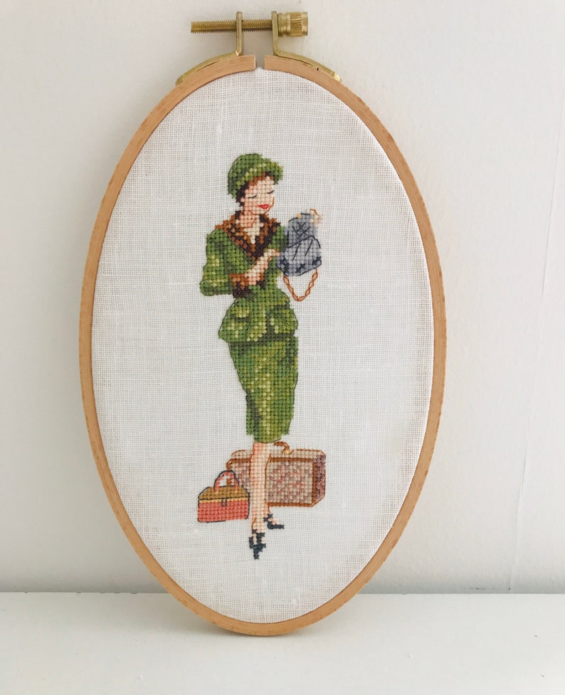 Decorative Embroidery Circle With Handmade Embroidery Retro Etsy