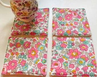 Set of 4 saucers in Liberty of London / hand-stitched quilted coasters in Liberty / mini placemats in Liberty of London