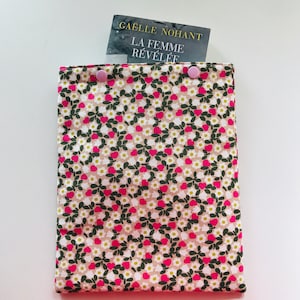 Quilted book pouch / hand-stitched book case / quilted book pouch / gift book pouch / cotton book case