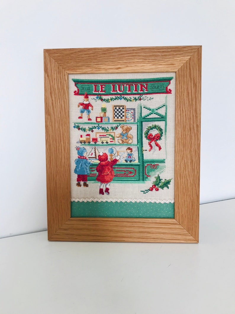 Hand embroidered frame Christmas theme frame wood embroidery Etsy