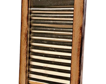 Wonderful Antique Washer Board in Solid Pine With Dove tail