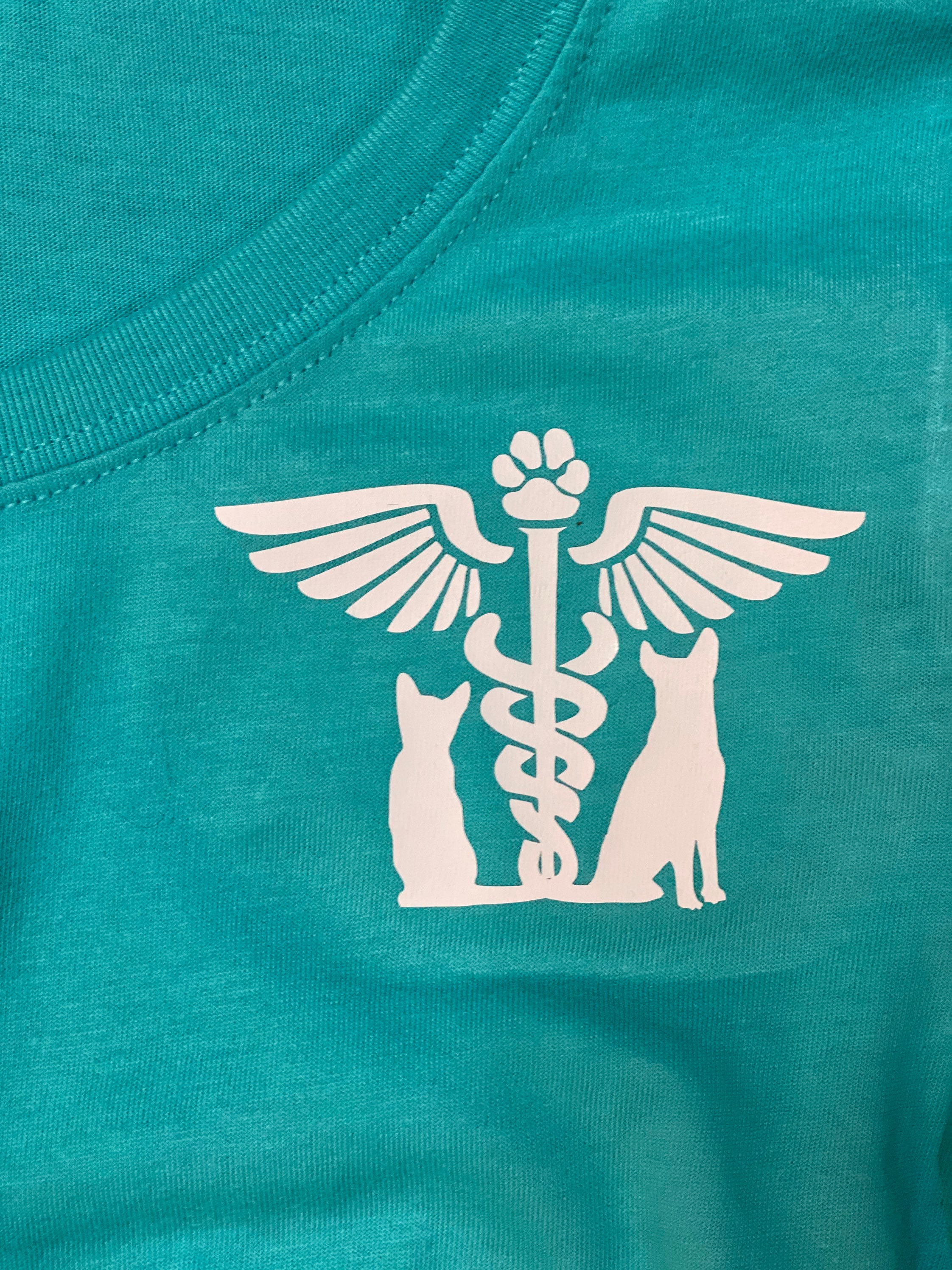 Vet / Vettech tshirt Veterinarian tshirt Vet symbol Etsy