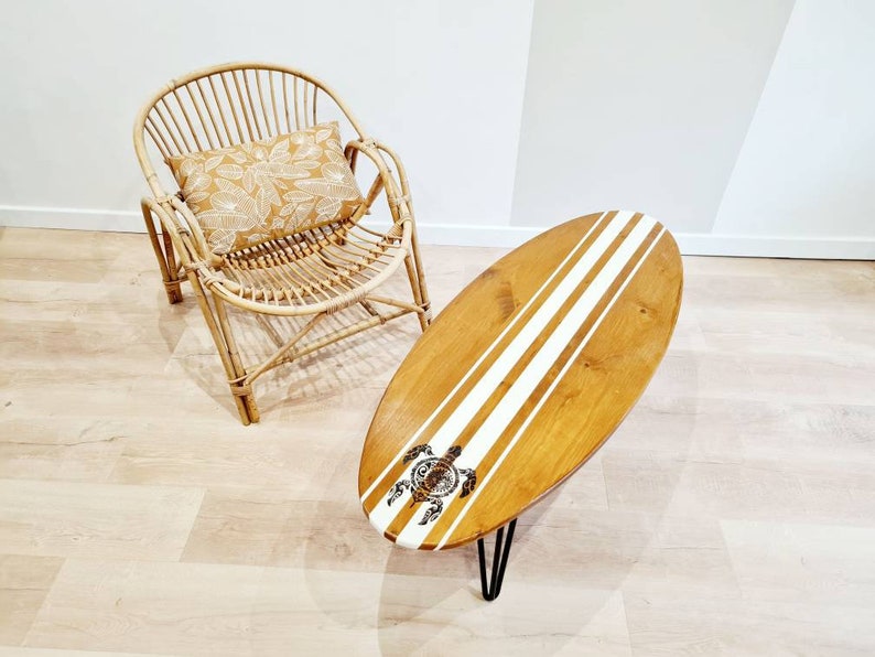 Couchtisch aus Holz, Surfbrett aus Kiefernholz Bild 1