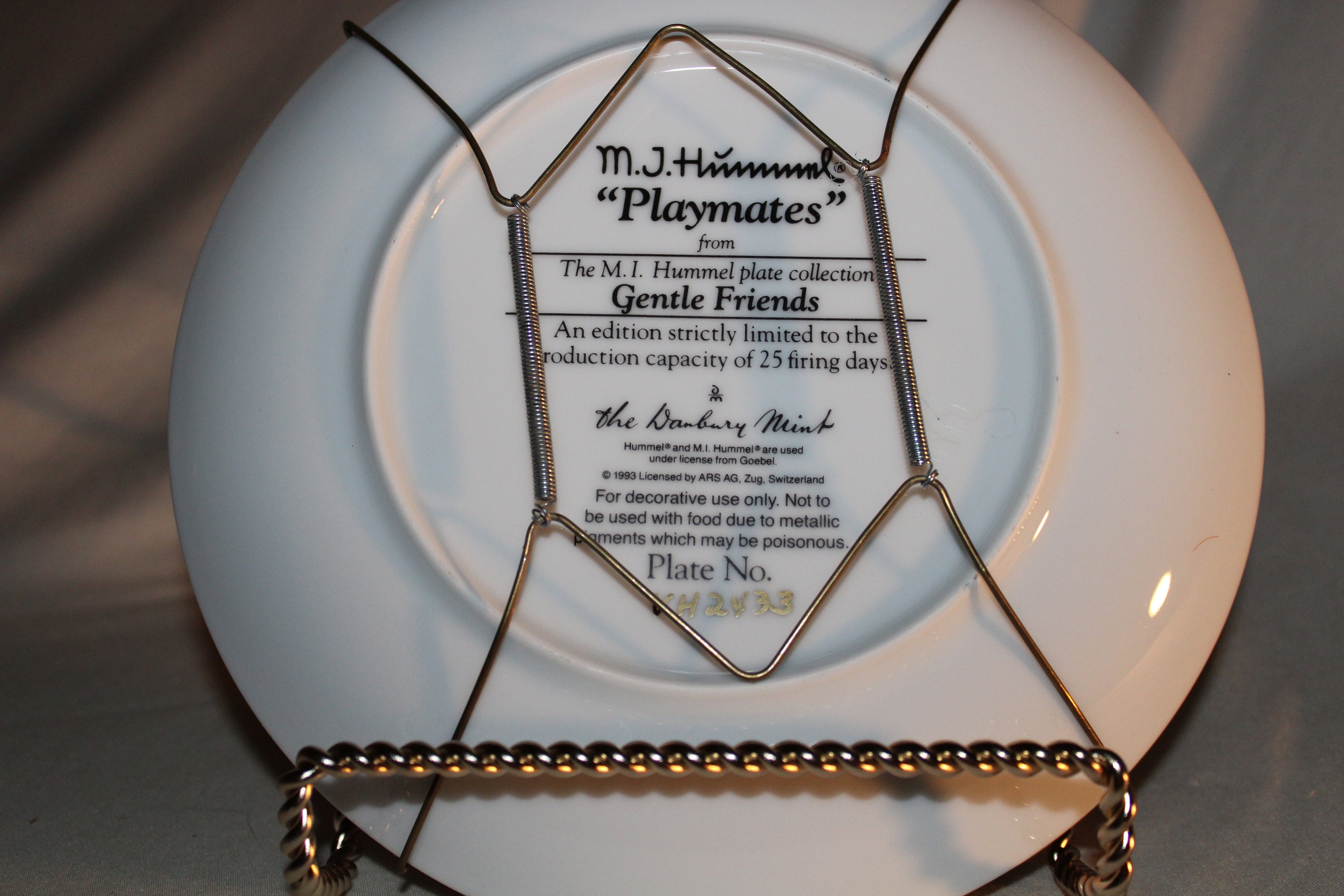 Assiettes En Porcelaine Hummel - Série Gentle Friends, Parfait état