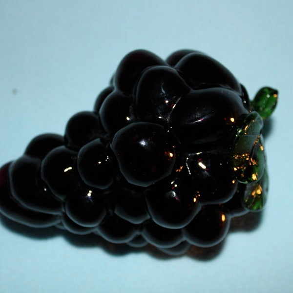Vintage Hand Blown Glass Fruit Cluster Dark Purple Grapes with  Green Leaf and Stem Perfect Gift Giving Condition 6" Inches Long