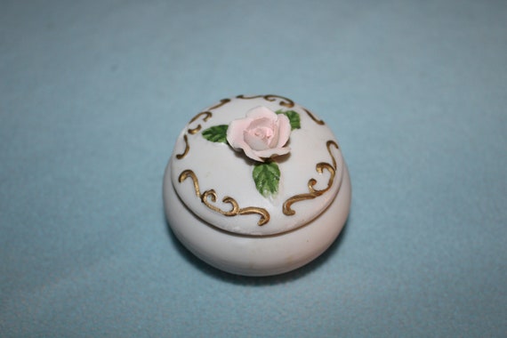 Vintage Small Round Porcelain Bisque Footed Trink… - image 7