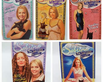 Sabrina the Teenage Witch Book lot Of 5 #1, 2, 24, 25, 32 Broché