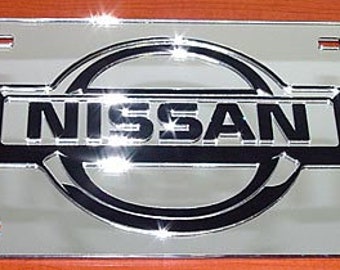 Matrícula de espejo acrílico cortado con láser Nissan con aspecto 3D