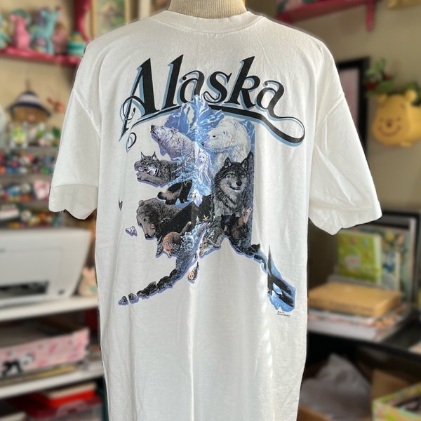 Vintage Alaska Graphic T-shirt Wildlife Illustrated State Animals 1990s Single Stitch Souvenir Tee Orca Wolves Polar Bears Large