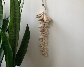Pétalos de cerámica terrosos para colgar en la pared: decoración wabi sabi inspirada en la naturaleza