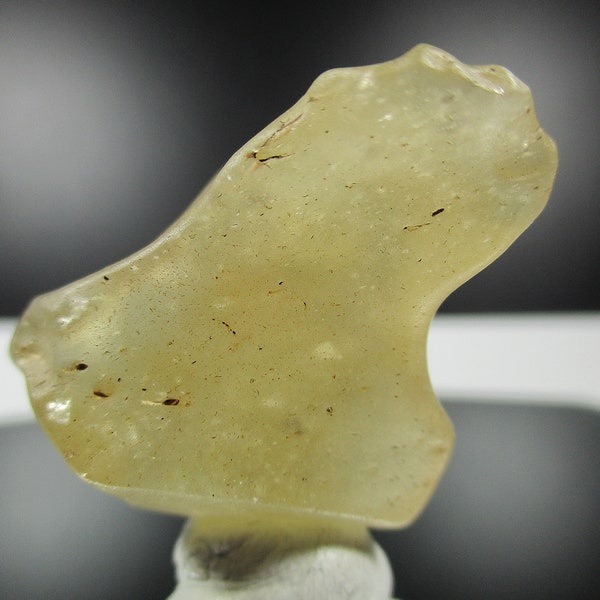 Raw Libyan Desert Glass LDG Libyan Gold Tektite. 8.4 grams