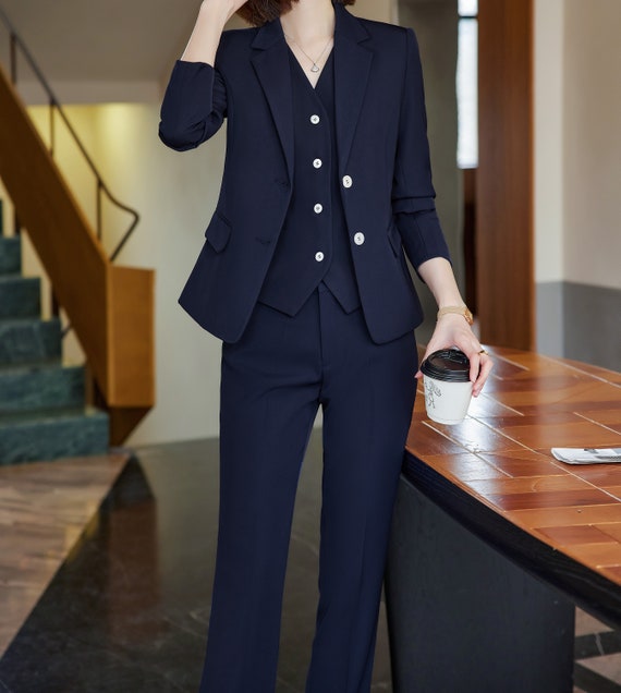Khaki 3-piece Women's Suit With V-neck Vest, Suits With Blazer